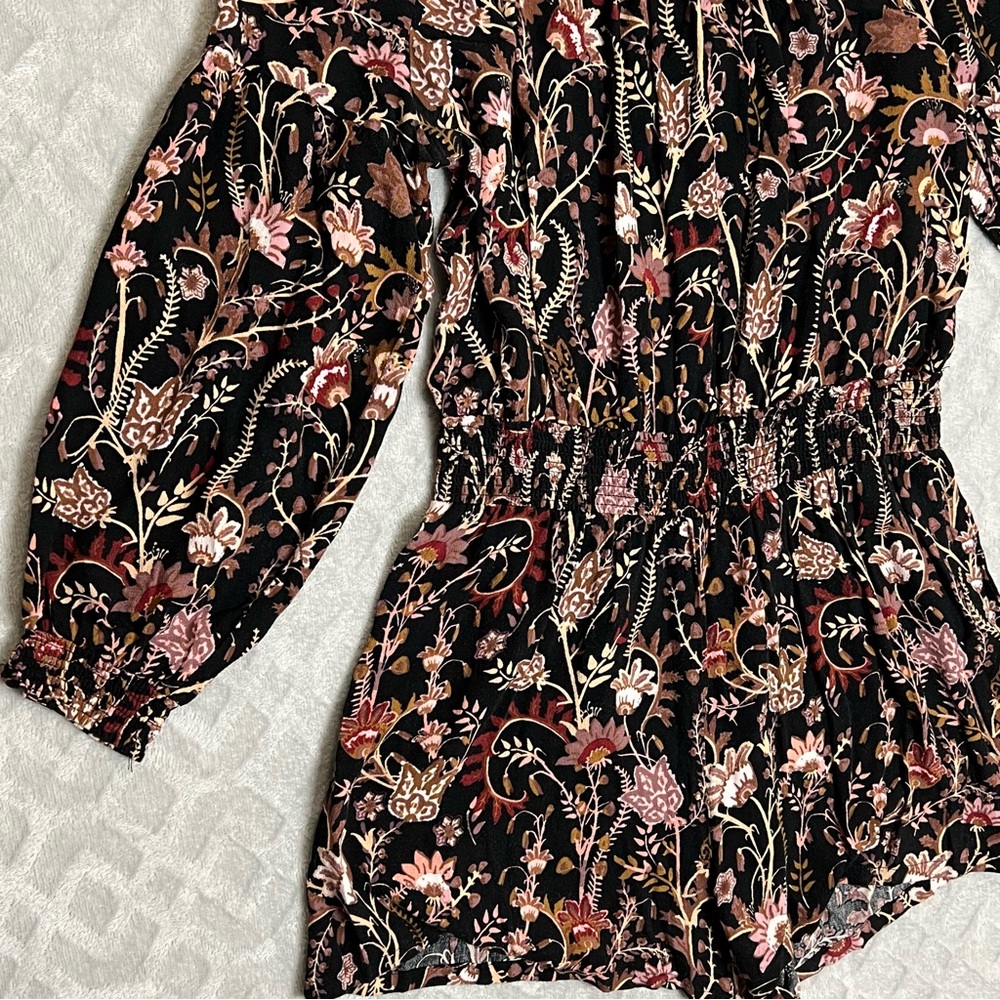 Free People Pretty and Free Bohemian Floral Short Jumpsuit Jumper Off Shoulder M - Picture 7 of 16